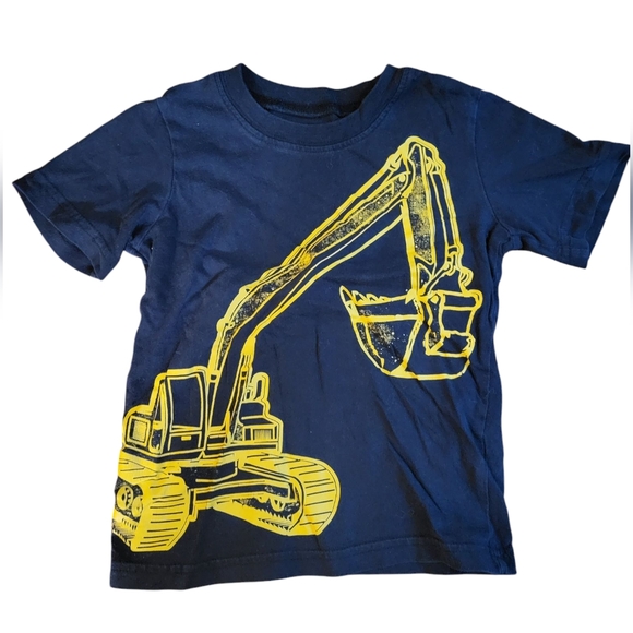 Boys 2t Truck Bundle - 2 Shirts, 1 Joggers - GAP, Carter's, Huntington Beach - Picture 3 of 7